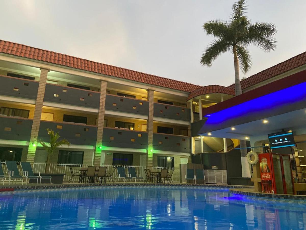 Hotel La Finca Χερμοσίγιο Εξωτερικό φωτογραφία